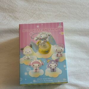 Hello Kitty and Friends Figure Blind Box - Pink and White